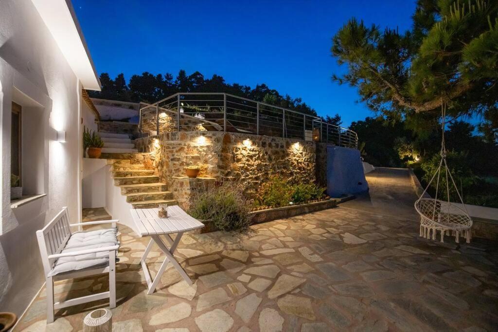 Villa Koukounaria Skopelos Town Exterior photo